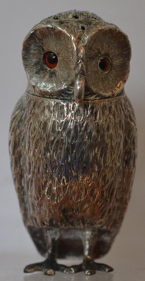 VICTORIAN SILVER NOVELTY OWL PEPPER POT.