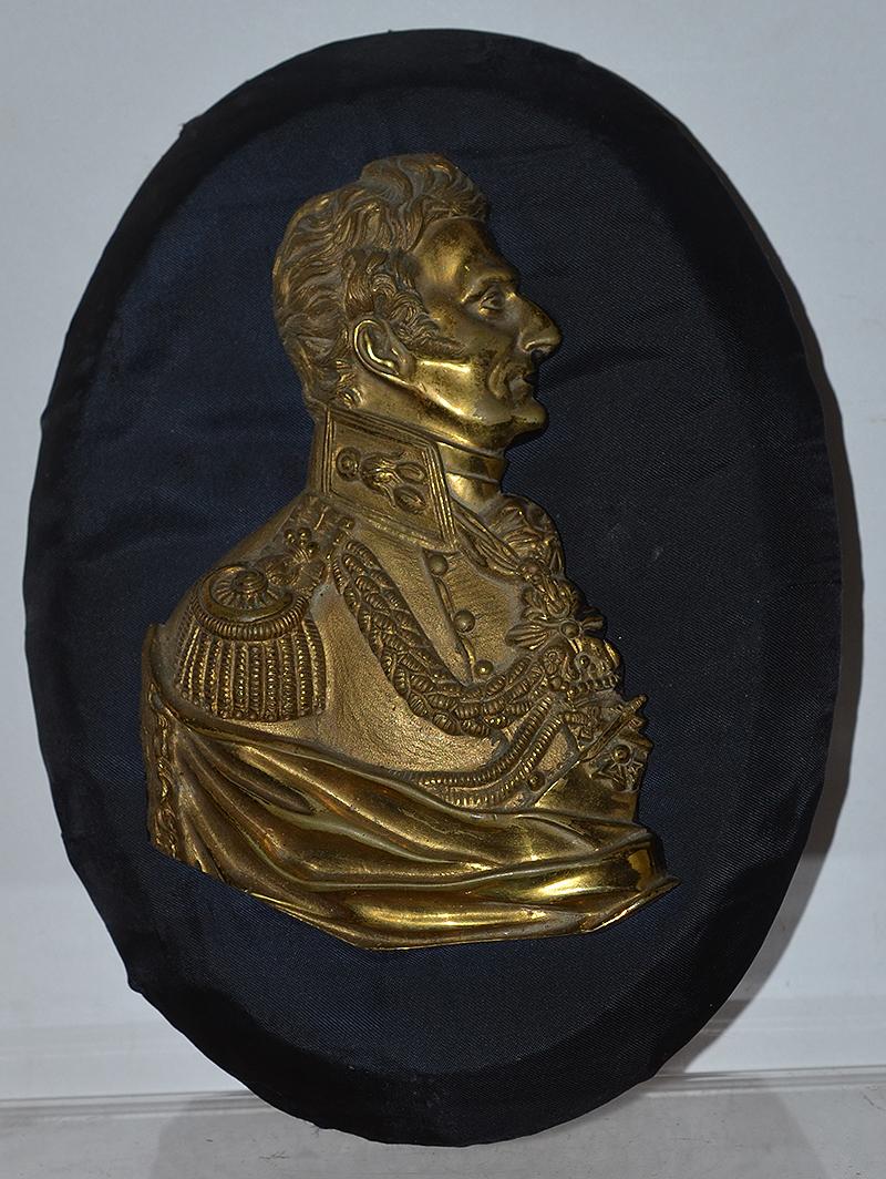 VICTORIAN DUKE OF WELLINGTON GILT WALL PLAQUE.